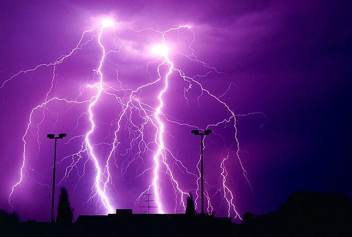 深入了解防雷檢測現(xiàn)場方法，有效守護(hù)建筑安全